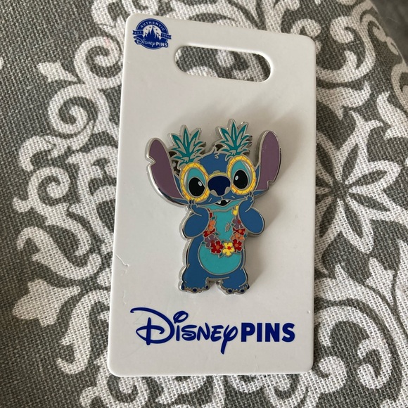 Disney Other - Disneys Lilo & Stitch Pin